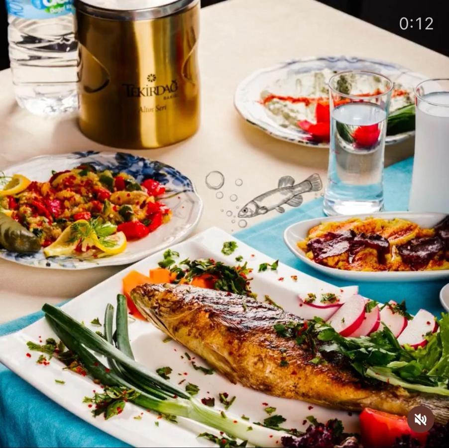 Sari Konak Анталия Екстериор снимка